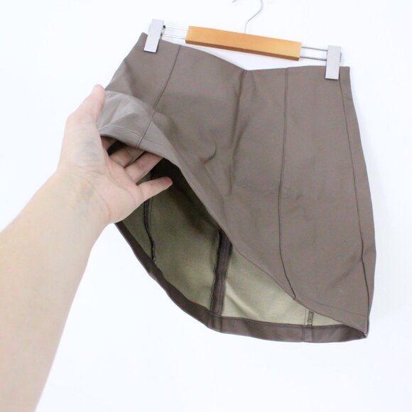 *Eclipse Beige Faux Leather Mini Skirt - Picture 5 of 7